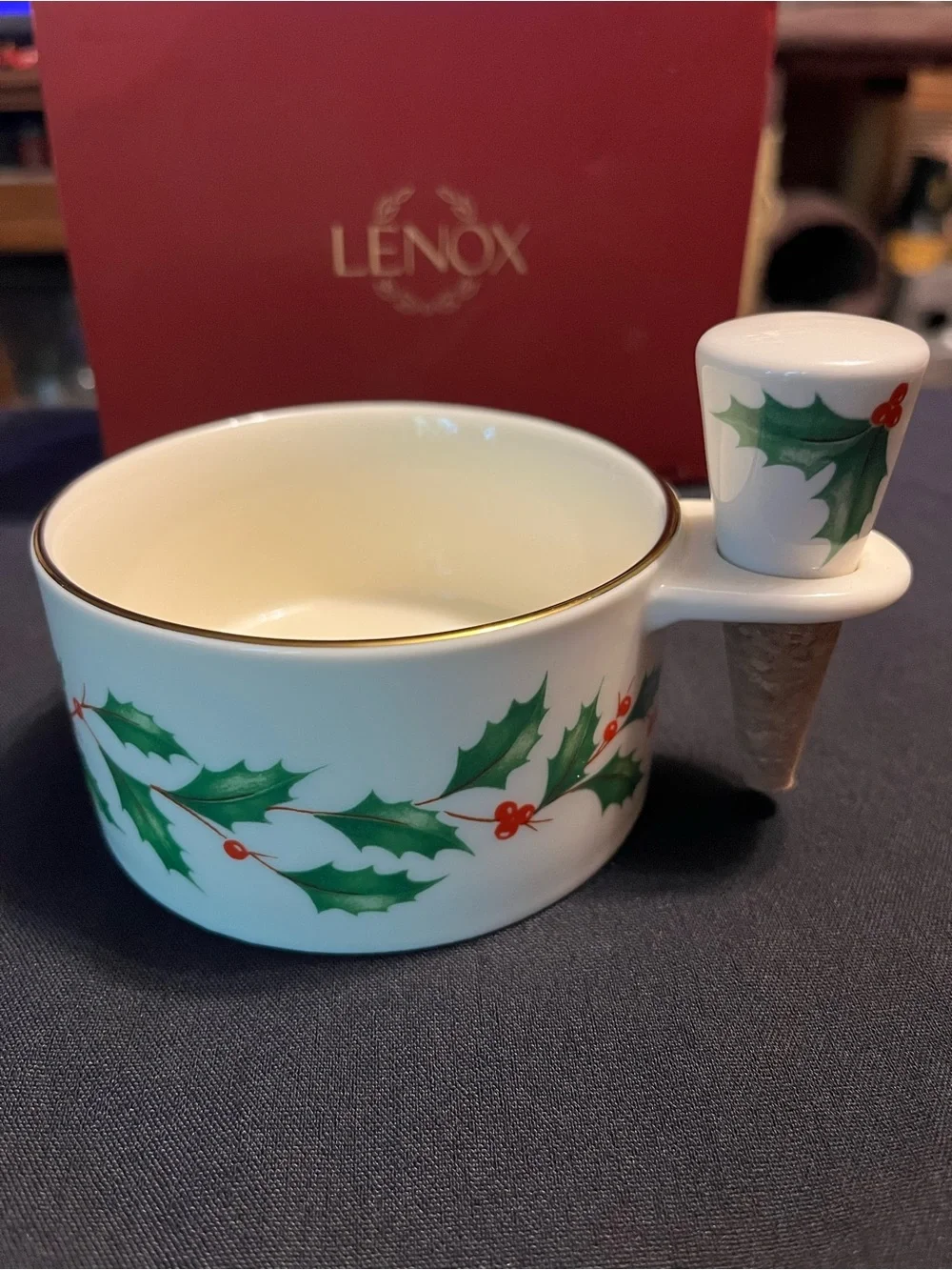 Lenox Holiday White and Red Wine Coaster and Stopper Set